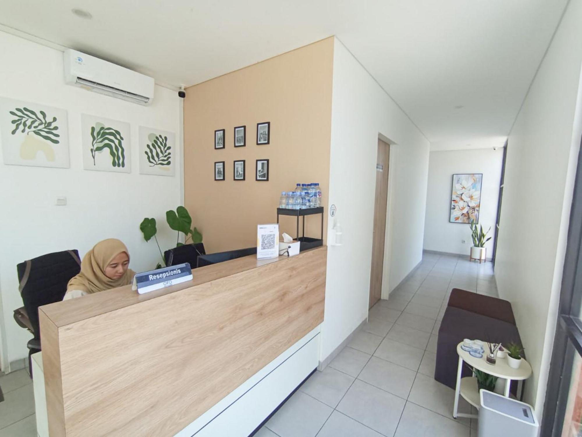 Ofo Kost Premium Kampung Inggris Pare Syariah Mitra Reddoorz Hotel Exterior foto