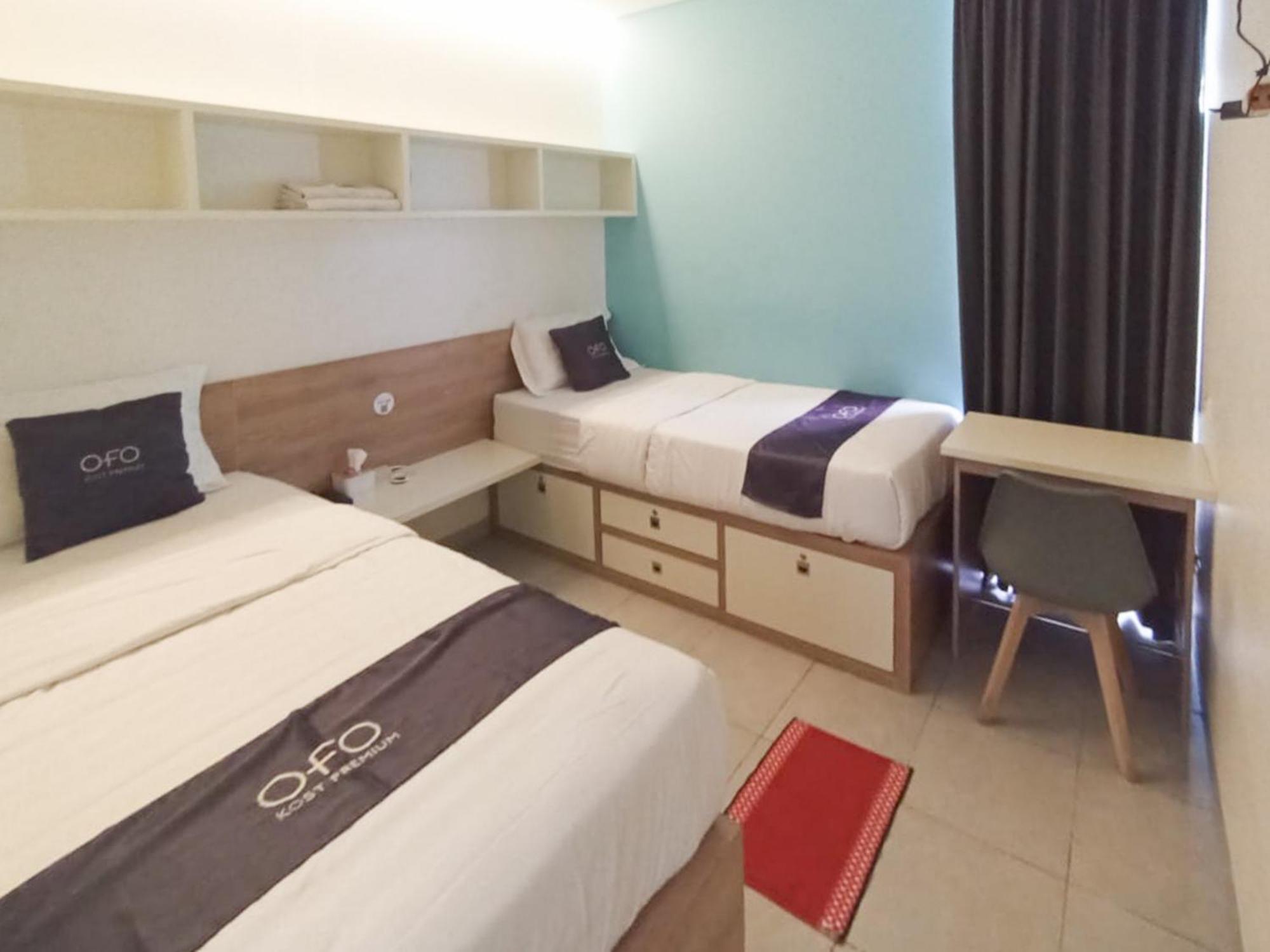 Ofo Kost Premium Kampung Inggris Pare Syariah Mitra Reddoorz Hotel Exterior foto